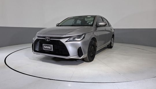 Toyota • Yaris