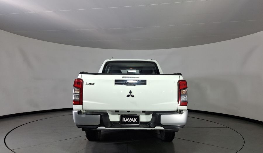 Mitsubishi L200 2.4 GLX GASOLINA Pickup 2023