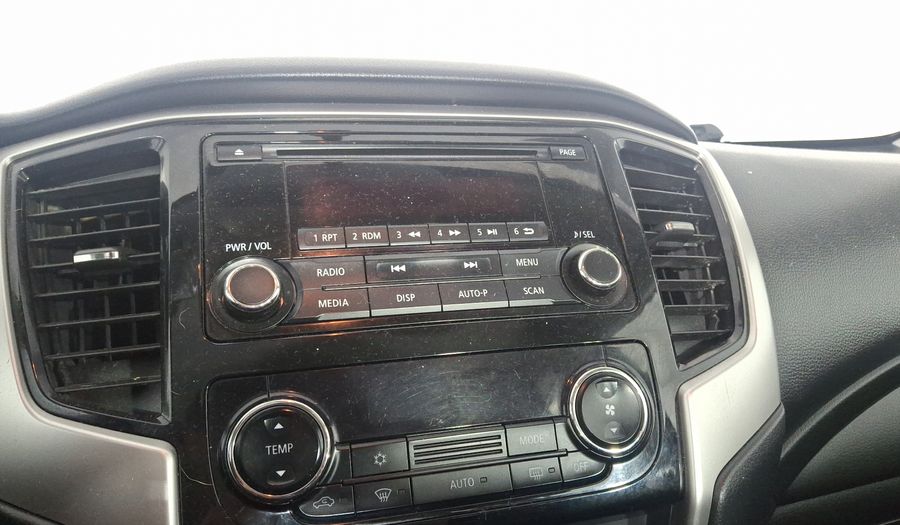 Mitsubishi L200 2.4 GLX GASOLINA Pickup 2023