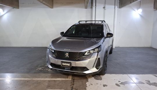 Peugeot • 5008