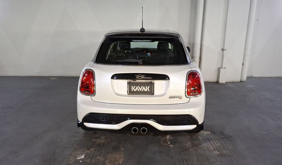 Mini Cooper S 2.0 COOPER CLASSIC DCT Hatchback 2024