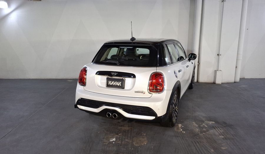 Mini Cooper S 2.0 COOPER CLASSIC DCT Hatchback 2024