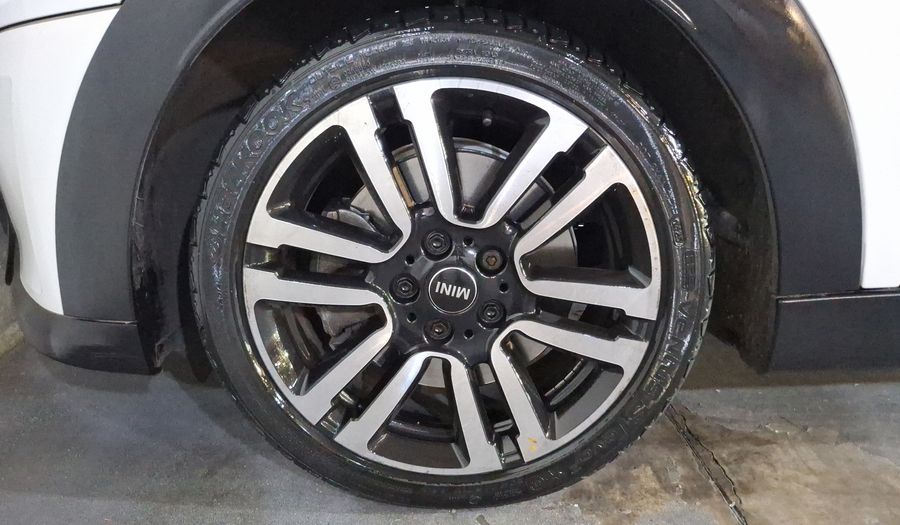 Mini Cooper S 2.0 COOPER CLASSIC DCT Hatchback 2024