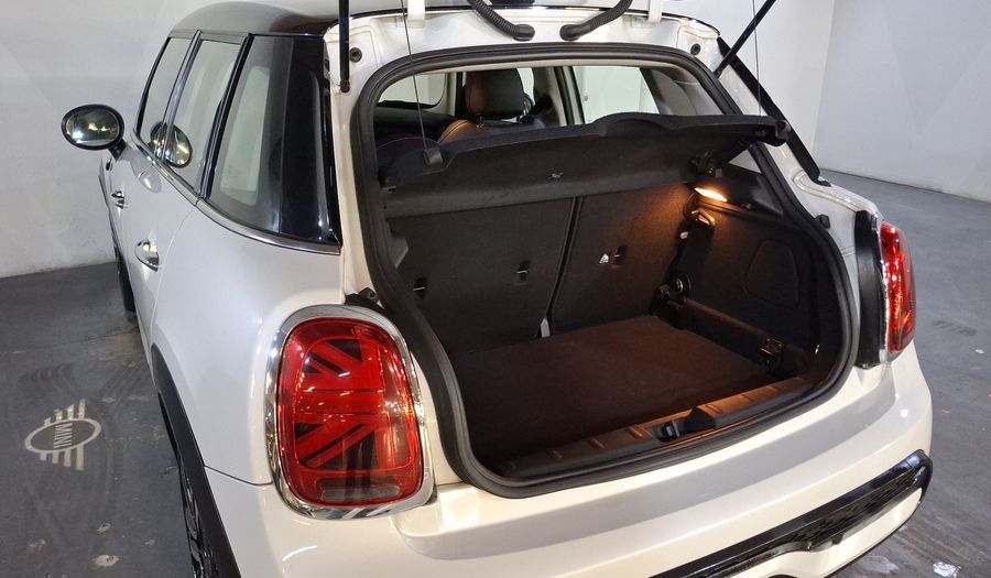 Mini Cooper S 2.0 COOPER CLASSIC DCT Hatchback 2024