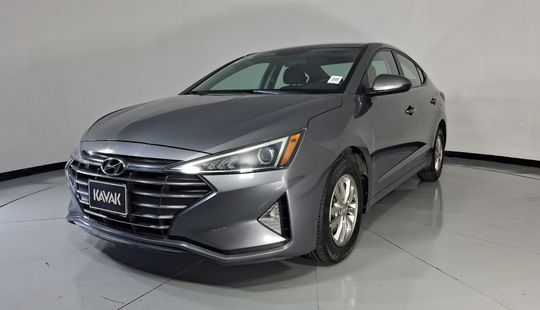Hyundai • Elantra