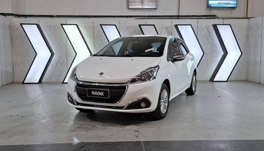 Peugeot • 208