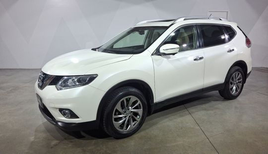 Nissan • X-Trail