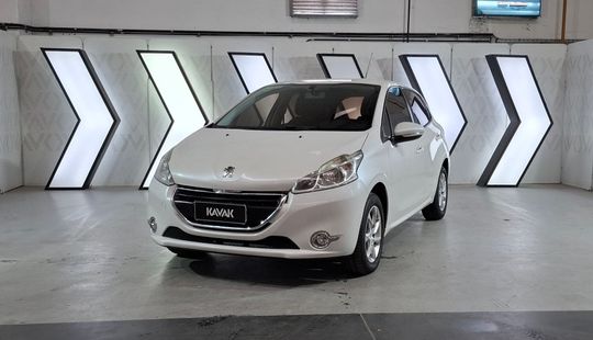 Peugeot • 208
