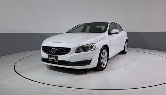 Volvo • S60