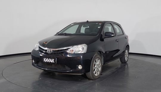 Toyota • Etios