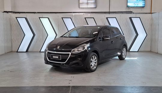Peugeot • 208