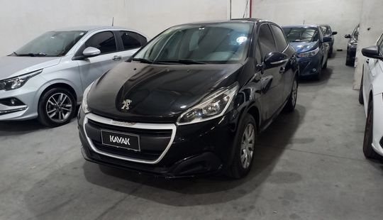 Peugeot • 208