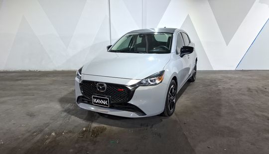 Mazda • Mazda 2