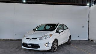 Ford Fiesta Kinetic Design 1.6 16V TITANIUM