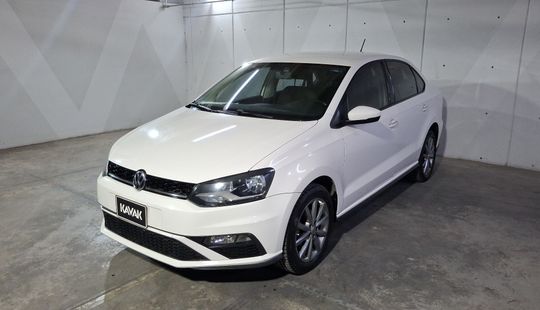 Volkswagen • Vento