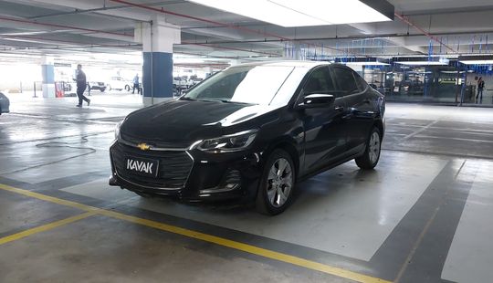 Chevrolet • Onix Plus