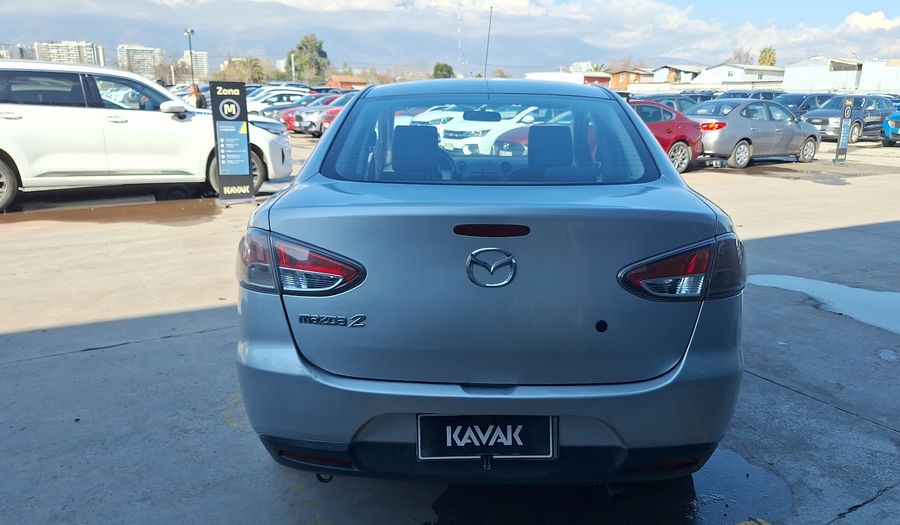 Mazda 2 1.5 V Sedan 2011