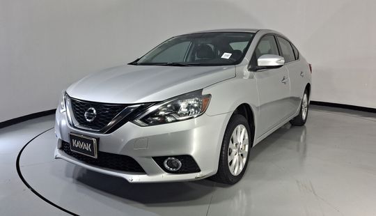 Nissan • Sentra