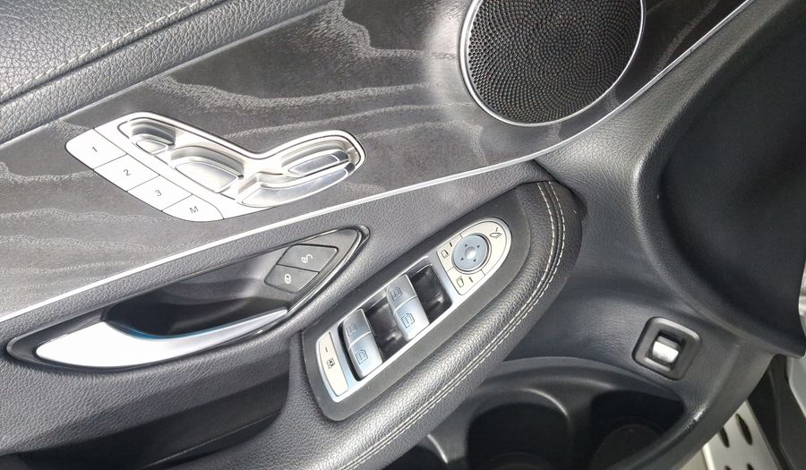Mercedes Benz Clase Glc 2.0 GLC 300 SPORT AUTO 4WD Suv 2019
