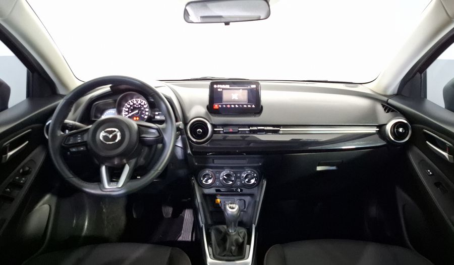 Mazda 2 1.5 I TOURING Hatchback 2021