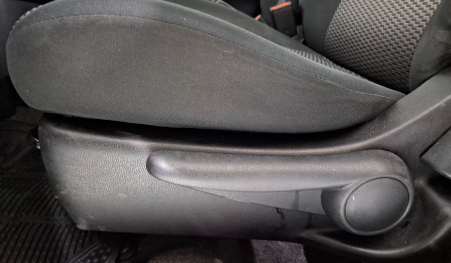 Nissan March 1.6 SENSE MT Hatchback 2016