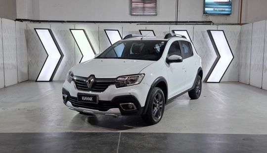 Renault • Sandero Stepway