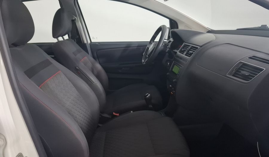Volkswagen Crossfox 1.6 CROSSFOX QUEMACOCOS MT Hatchback 2016