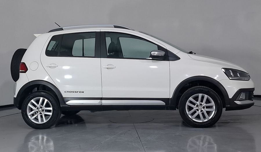 Volkswagen Crossfox 1.6 CROSSFOX QUEMACOCOS MT Hatchback 2016