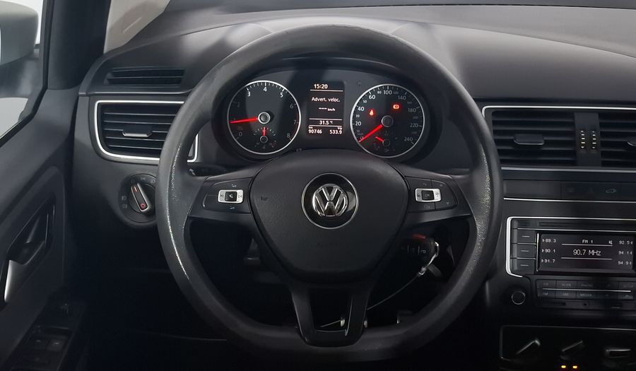 Volkswagen Crossfox 1.6 CROSSFOX QUEMACOCOS MT Hatchback 2016