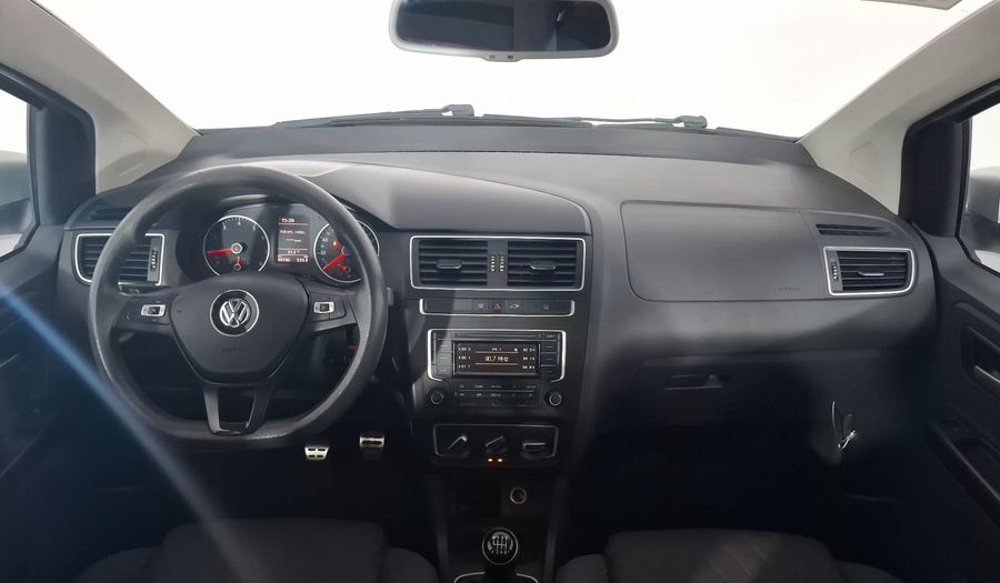 Volkswagen Crossfox 1.6 CROSSFOX QUEMACOCOS MT Hatchback 2016