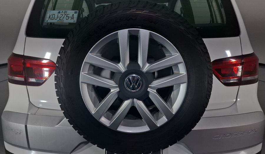 Volkswagen Crossfox 1.6 CROSSFOX QUEMACOCOS MT Hatchback 2016