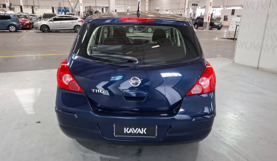 Nissan Tiida 1.8 VISIA Hatchback 2011