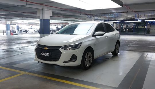 Chevrolet • Onix Plus