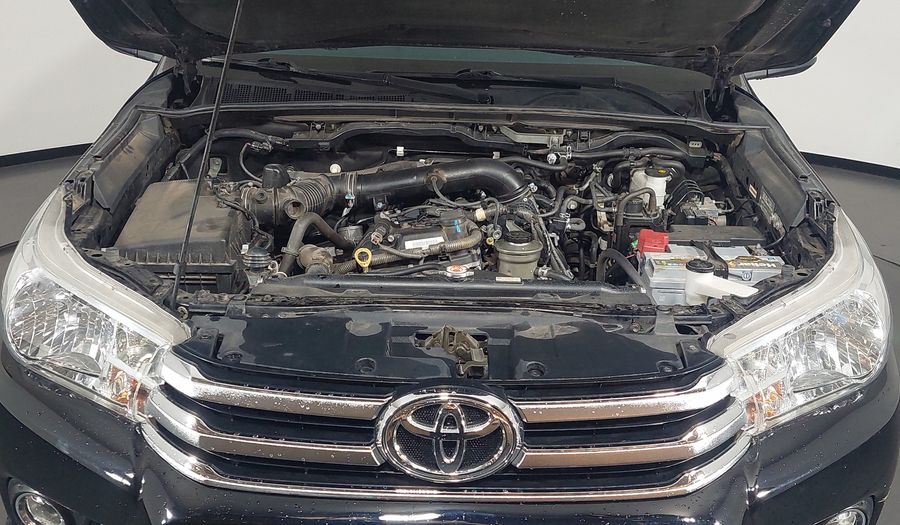 Toyota Hilux 2.7 CD SRV AUTO Pickup 2017