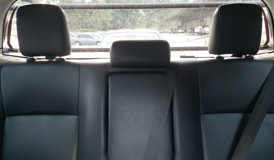 Toyota Hilux 2.7 CD SRV AUTO Pickup 2017