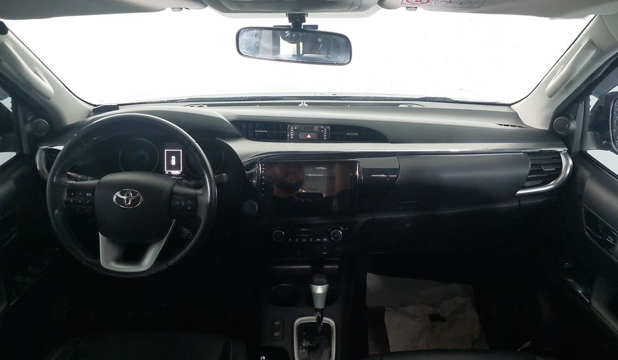 Toyota Hilux 2.7 CD SRV AUTO Pickup 2017