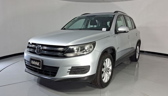 Volkswagen • Tiguan