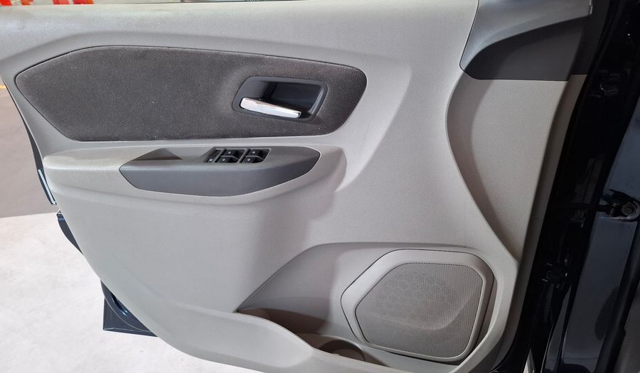 Chevrolet Spin 1.8 LTZ 5S Minivan 2015