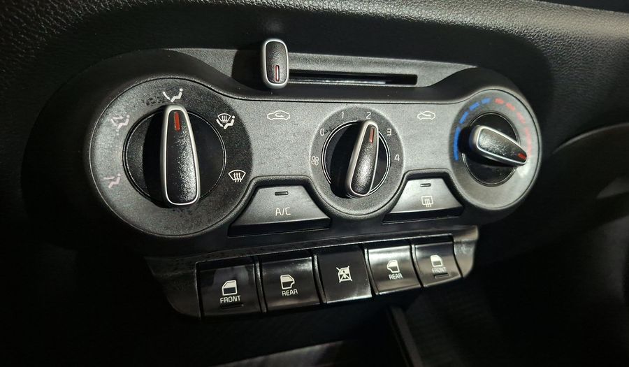 Kia Soluto 1.4 LX AC Sedan 2020