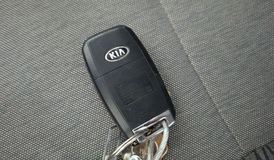 Kia Soluto 1.4 LX AC Sedan 2020