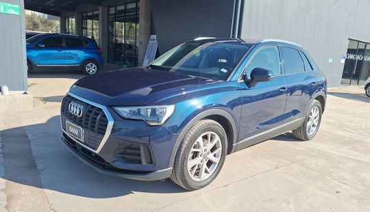 Audi • Q3
