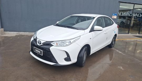 Toyota • Yaris