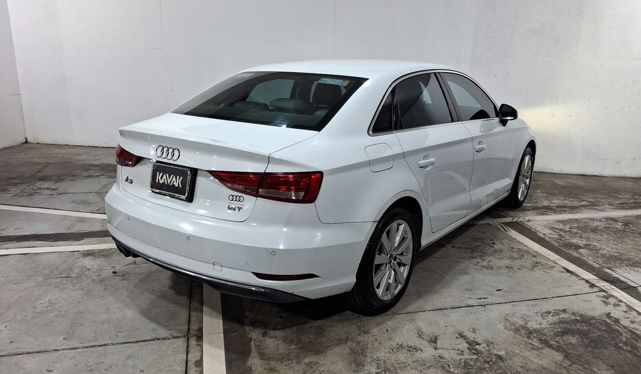 Audi A3 1.4 TFSI SELECT Sedan 2017