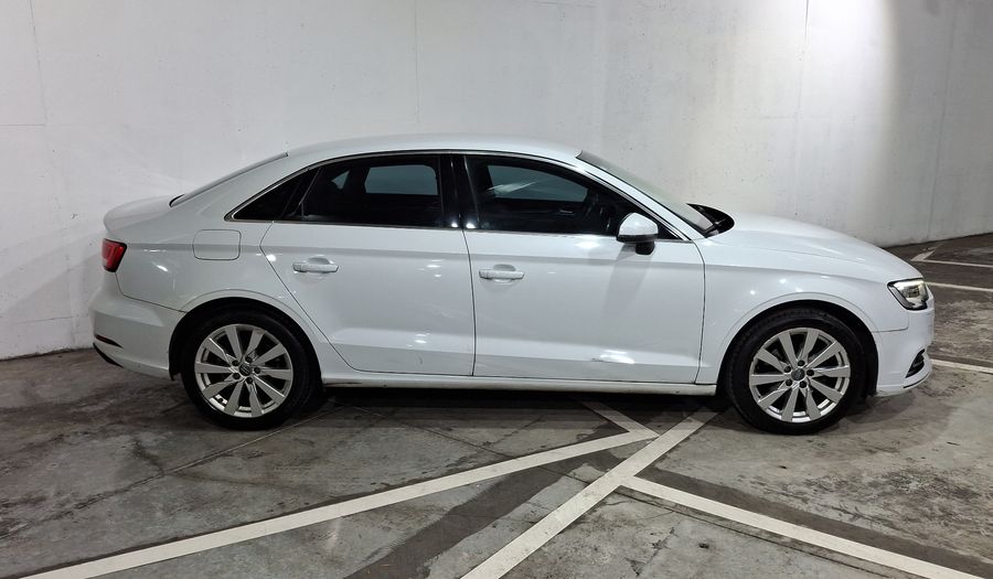 Audi A3 1.4 TFSI SELECT Sedan 2017