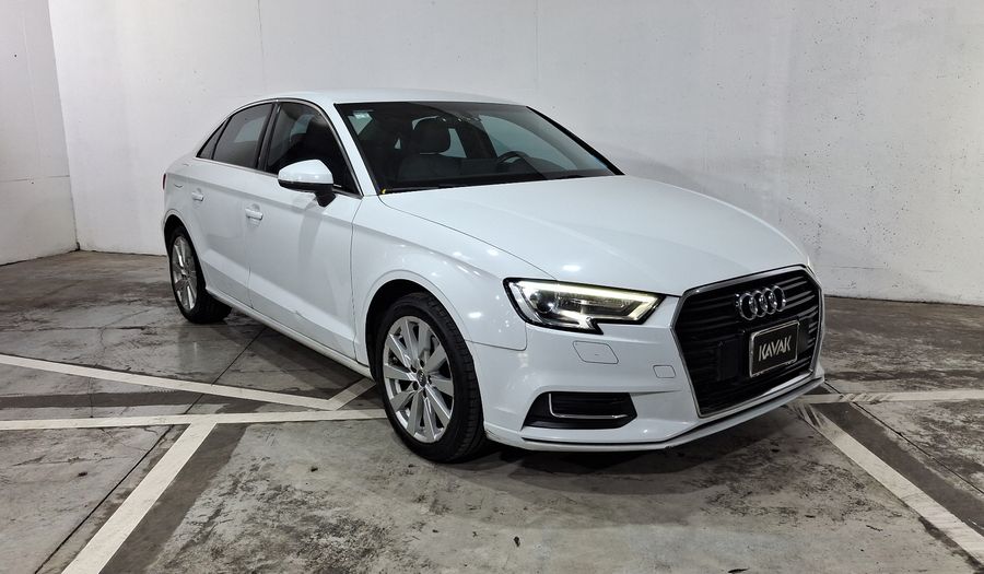 Audi A3 1.4 TFSI SELECT Sedan 2017