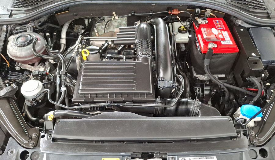 Volkswagen Jetta 1.4 HIGHLINE AUTO Sedan 2019