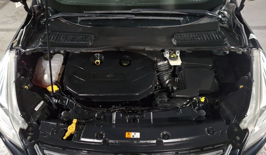 Ford Escape 2.0L TITANIUM ECOBOOST I4 AT Suv 2015