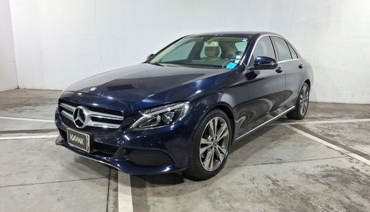 Mercedes Benz • Clase C