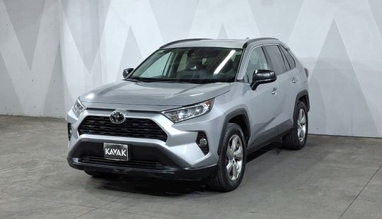 Toyota • RAV4