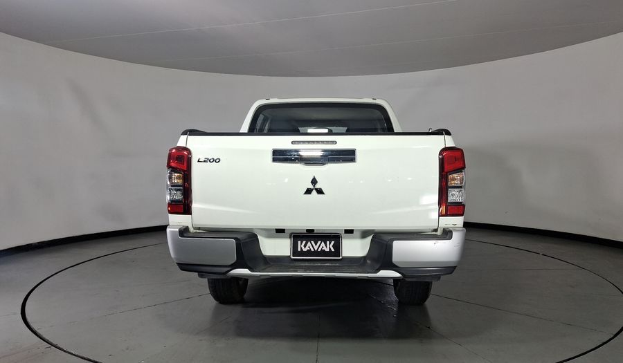 Mitsubishi L200 2.4 GLX GASOLINA Pickup 2023